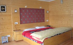 Hotel Jh Bazaz